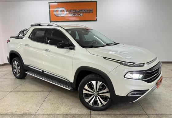 FIAT TORO 2.0 16V TURBO DIESEL VOLCANO 4WD AT9